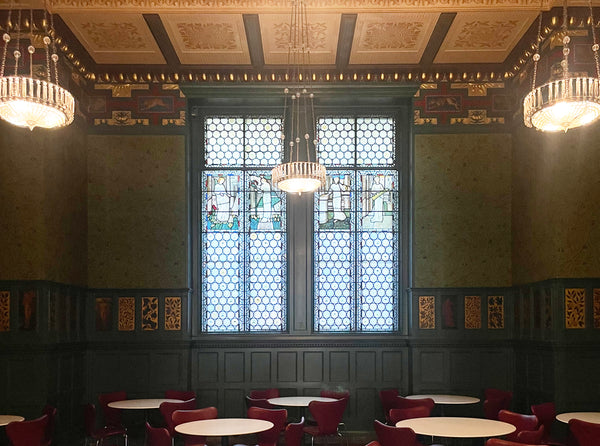 The world's first museum café　– The Morris Room –